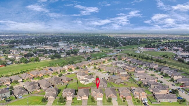 Building Photo - 5635 Round Robin Dr