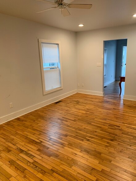 Building Photo - 2110 Barnett Ave