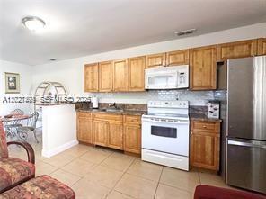Building Photo - 3305 SW 114th Ct