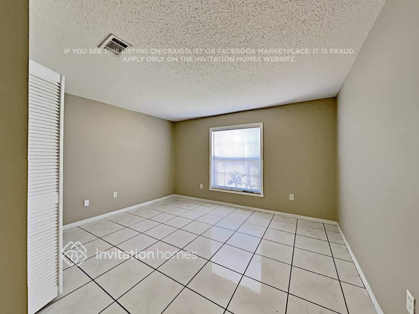Building Photo - 339 Medina Ct