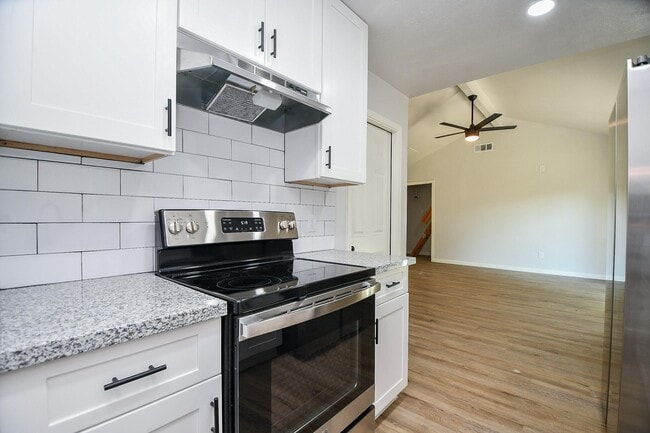 Building Photo - 5709 Arthington Ave