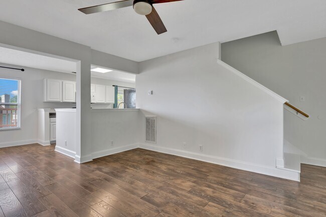 Building Photo - 7109 Commonwealth Cir