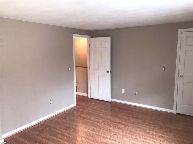 Building Photo - 41 Pheasant Run