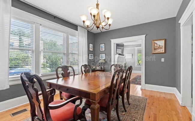 Building Photo - 2623 Forbes St