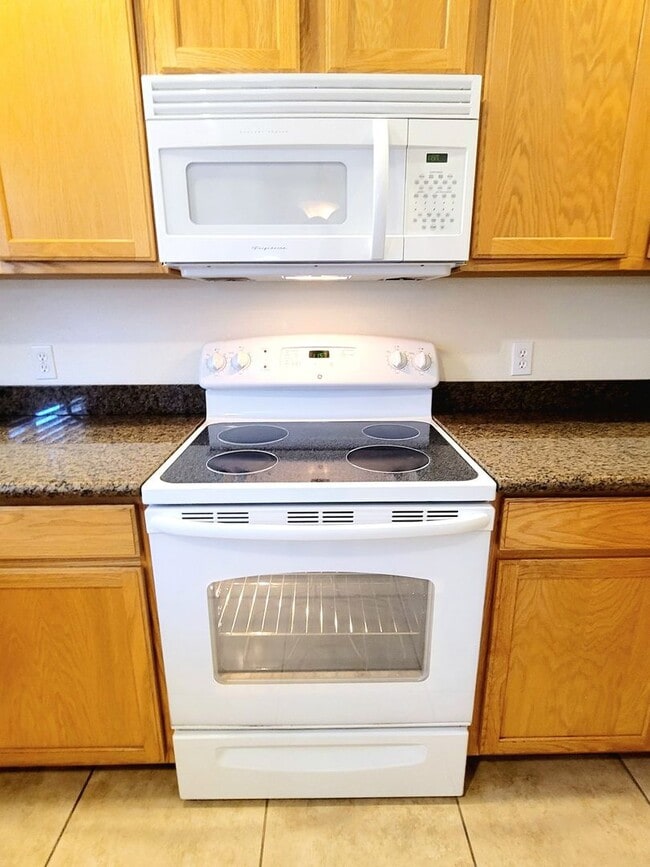 Building Photo - Open Concept 3 Bedroom 2 Bath with Solar.