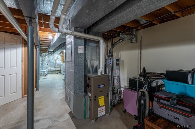 Building Photo - 75 Mariner St