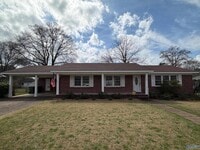 Building Photo - 900 Barclift St NW