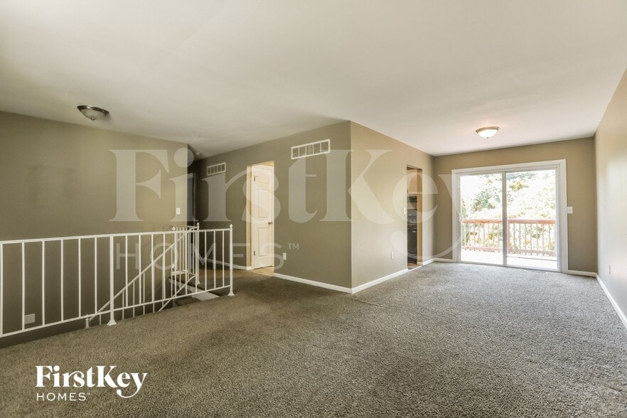 Building Photo - 1246 Borden Dr