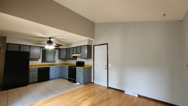 Building Photo - 3806 Sunbrook Rd