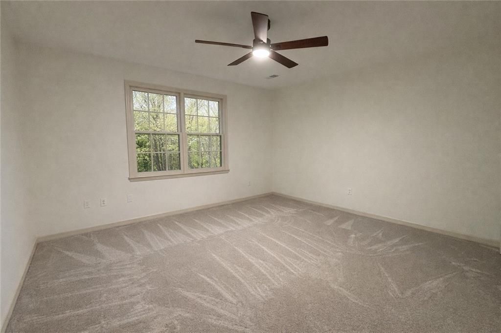 Building Photo - 807 Oak Bridge Ln