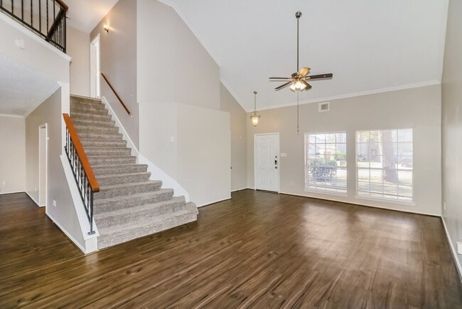 Building Photo - 6018 Fern Hollow Ct