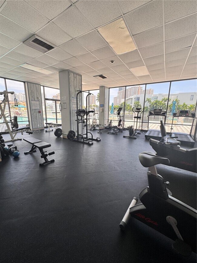 Building Photo - 137 Golden Isles Dr