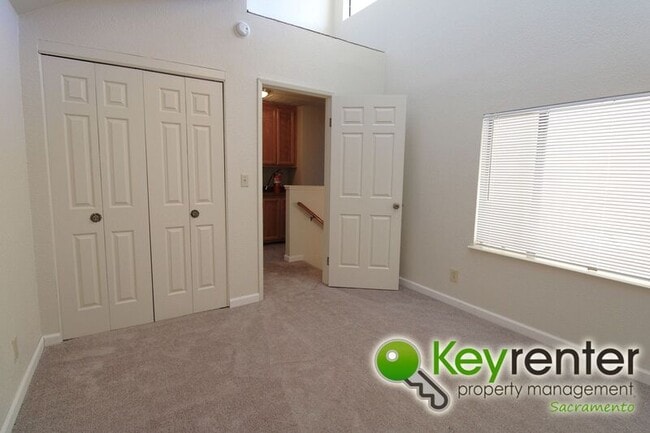 Building Photo - 8021 Sawgrass Cir