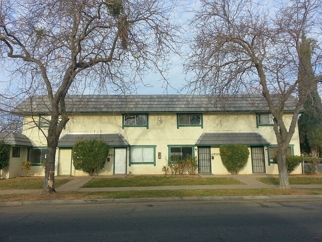 Building Photo - 2597-2597 Glen Ave