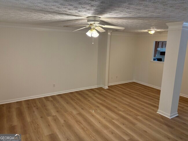 Building Photo - 4601 Logan Way
