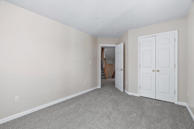 Building Photo - 2108 Bristol Dr