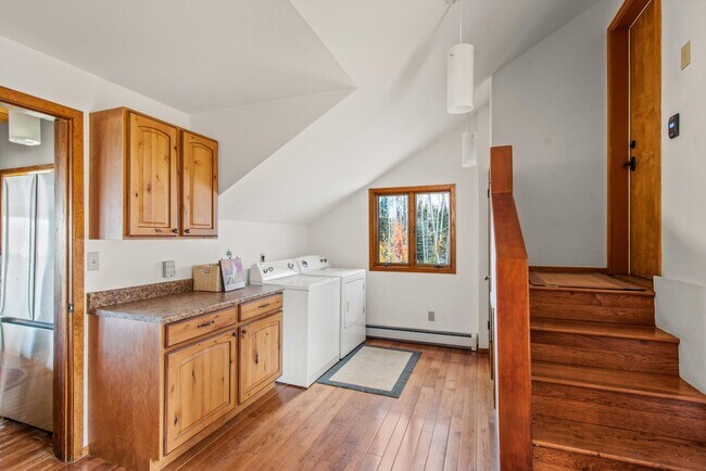 Building Photo - 2055 Faraway Rd