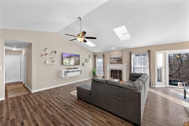 Building Photo - 202 Oxford Ave