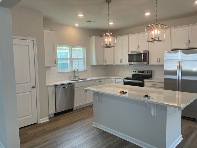 Building Photo - New Build! 3 BR Home in River Oaks!