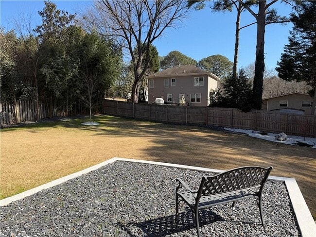 Building Photo - 2385 Nesbitt Dr NE