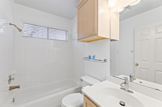 Building Photo - 3301 Texas Topaz Dr