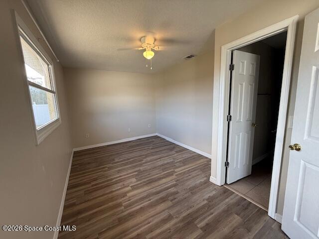 Building Photo - 660 Minnie St