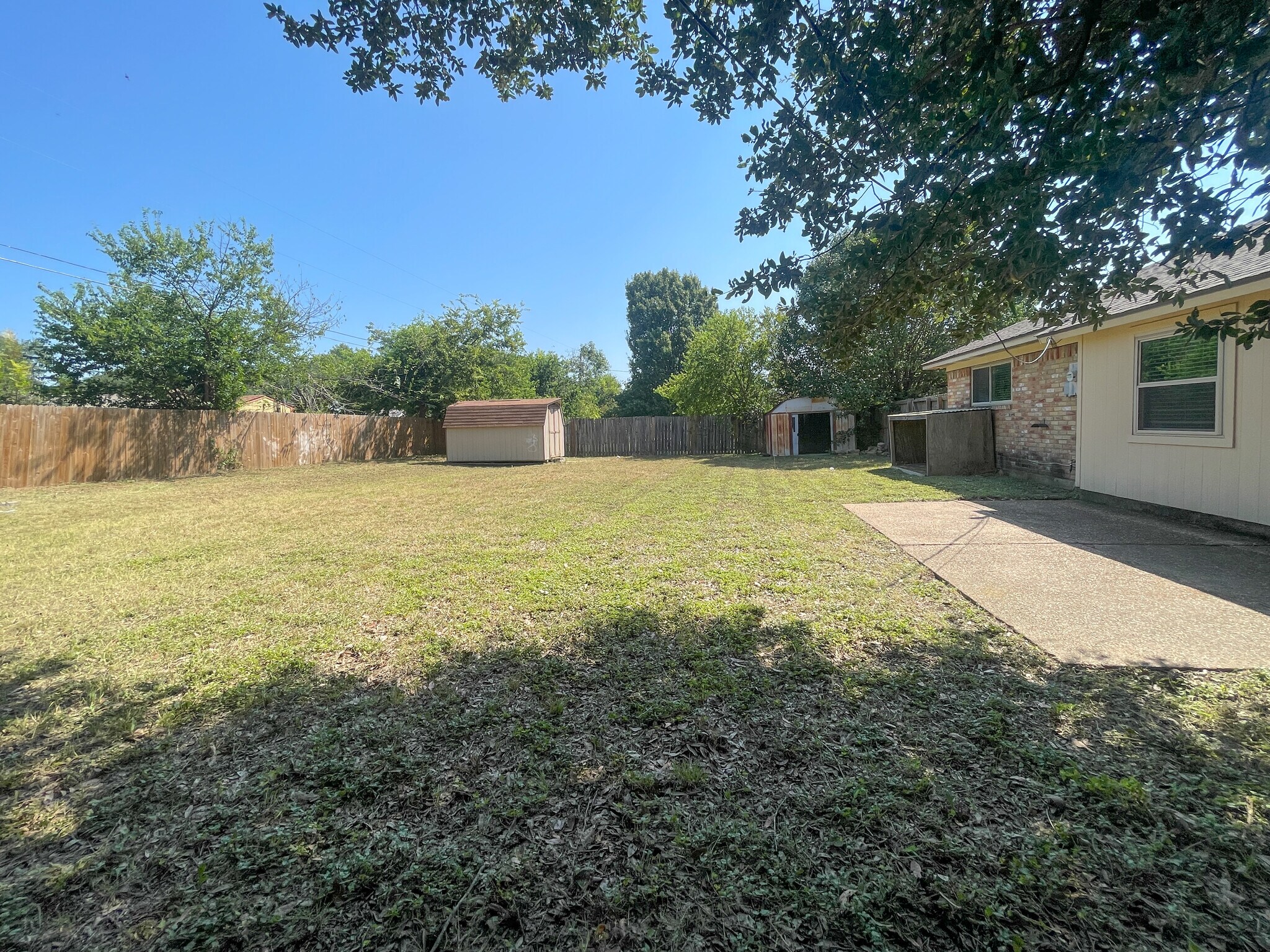 Building Photo - 312 Cedarwood Ln