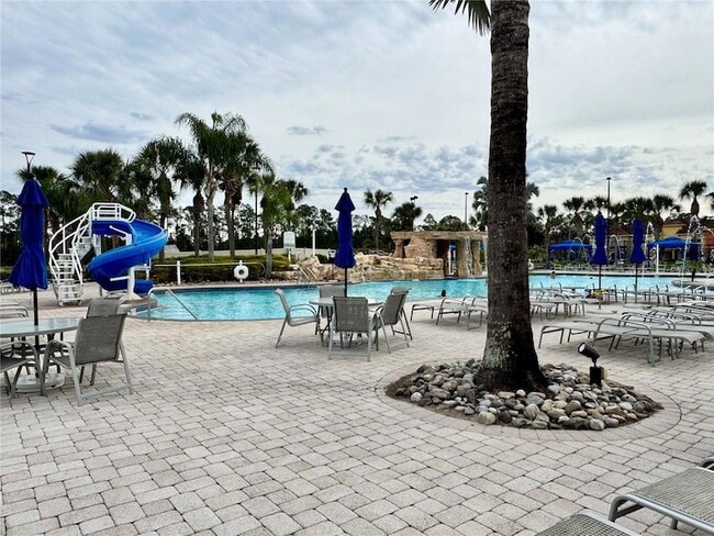 Building Photo - 8977 Coco Palm Rd