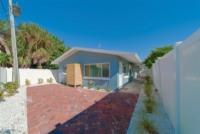 Building Photo - 13248 4th St E