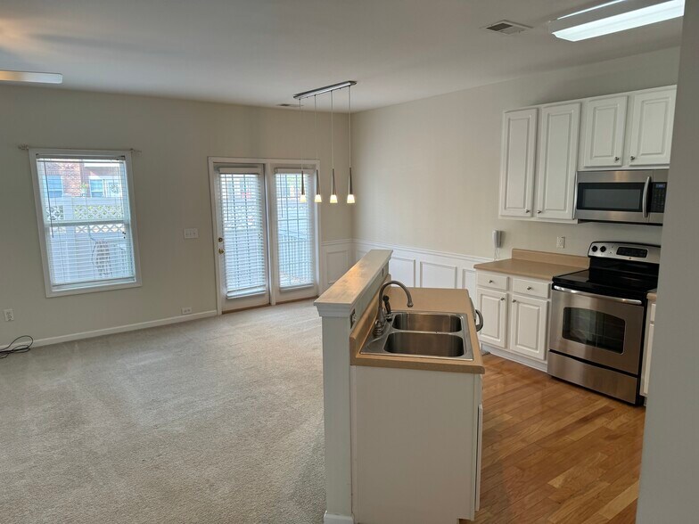 Dining Area - 1833 Willow Branch Ln