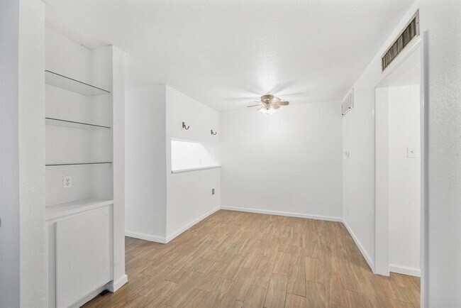 Building Photo - 10912 Gulf Fwy