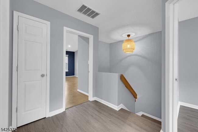 Building Photo - 30 Birch Terrace