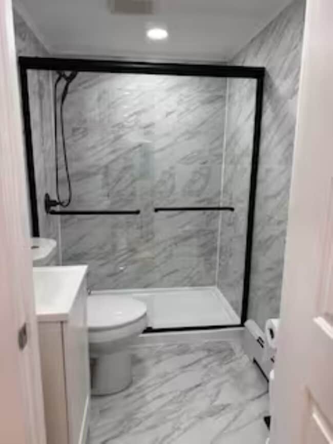 Building Photo - 10 Cranch St