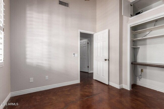 Building Photo - 10113 N 103rd St