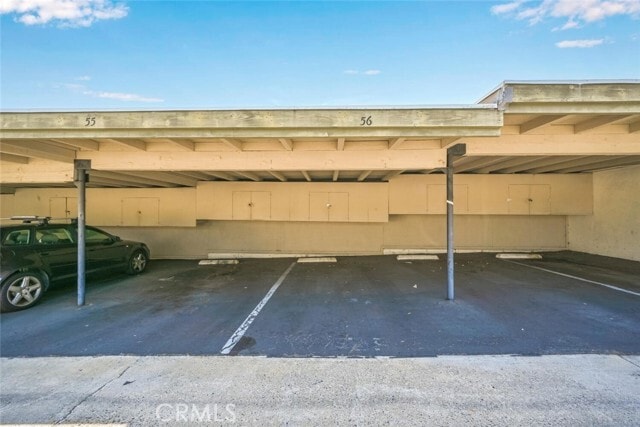 Building Photo - 23732 Hillhurst Dr