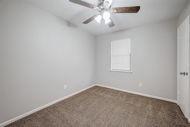 Building Photo - 3615 Needville Ave