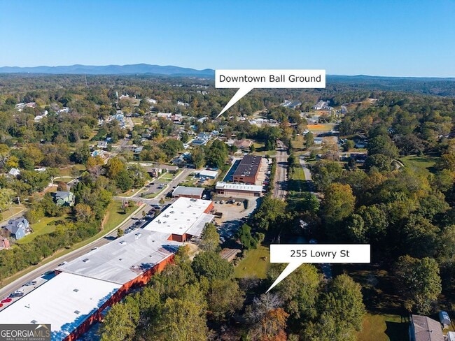 Building Photo - 255 Lowry St