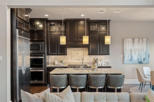Building Photo - 905 Madison Fork Dr