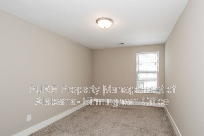 Building Photo - 5561 Park Side Rd