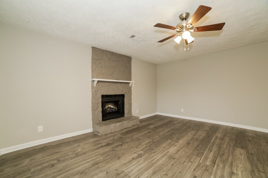 Building Photo - 3531 Weathered Wood Dr