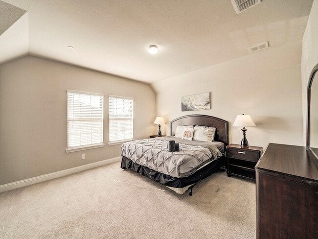 Building Photo - 6454 Cristo Ln