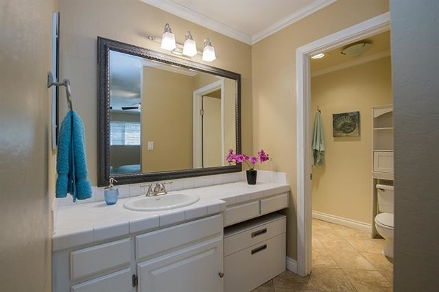 Building Photo - 5006 Collwood Way