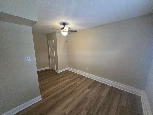 Building Photo - Spacious 5 Bedroom Single Home with Modern Comforts and Great Outdoor Space