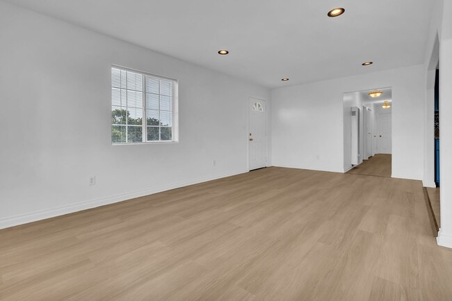 Building Photo - 1672 N Soto St