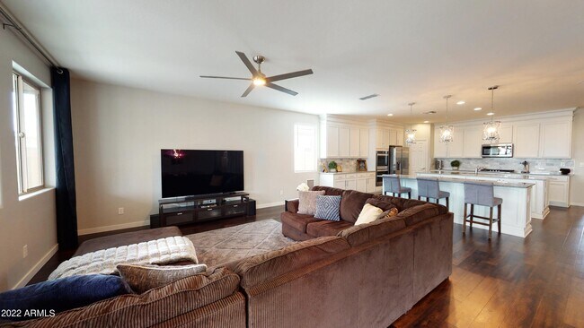 Building Photo - 23052 Via Del Oro
