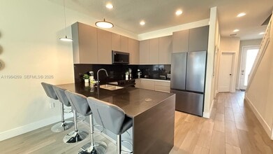 Building Photo - 1400 Peaceful Nature Wy