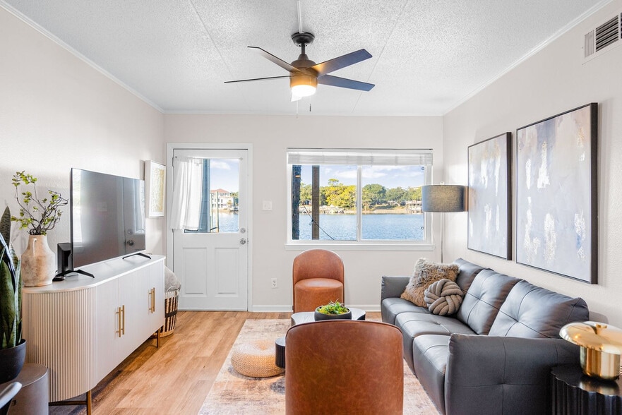 Building Photo - 331 Bluefish Dr
