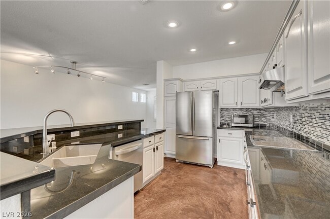 Building Photo - 9420 San Laguna Ct