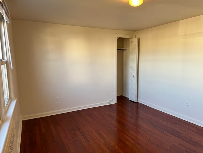 Building Photo - 52 Stover Ave