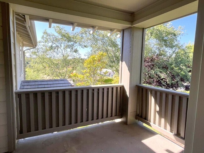 Building Photo - 915 Joree Ln